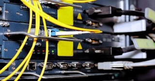 Заказать монтаж сетей в Мценске. Обслуживание ПК, ремонт от 311 руб